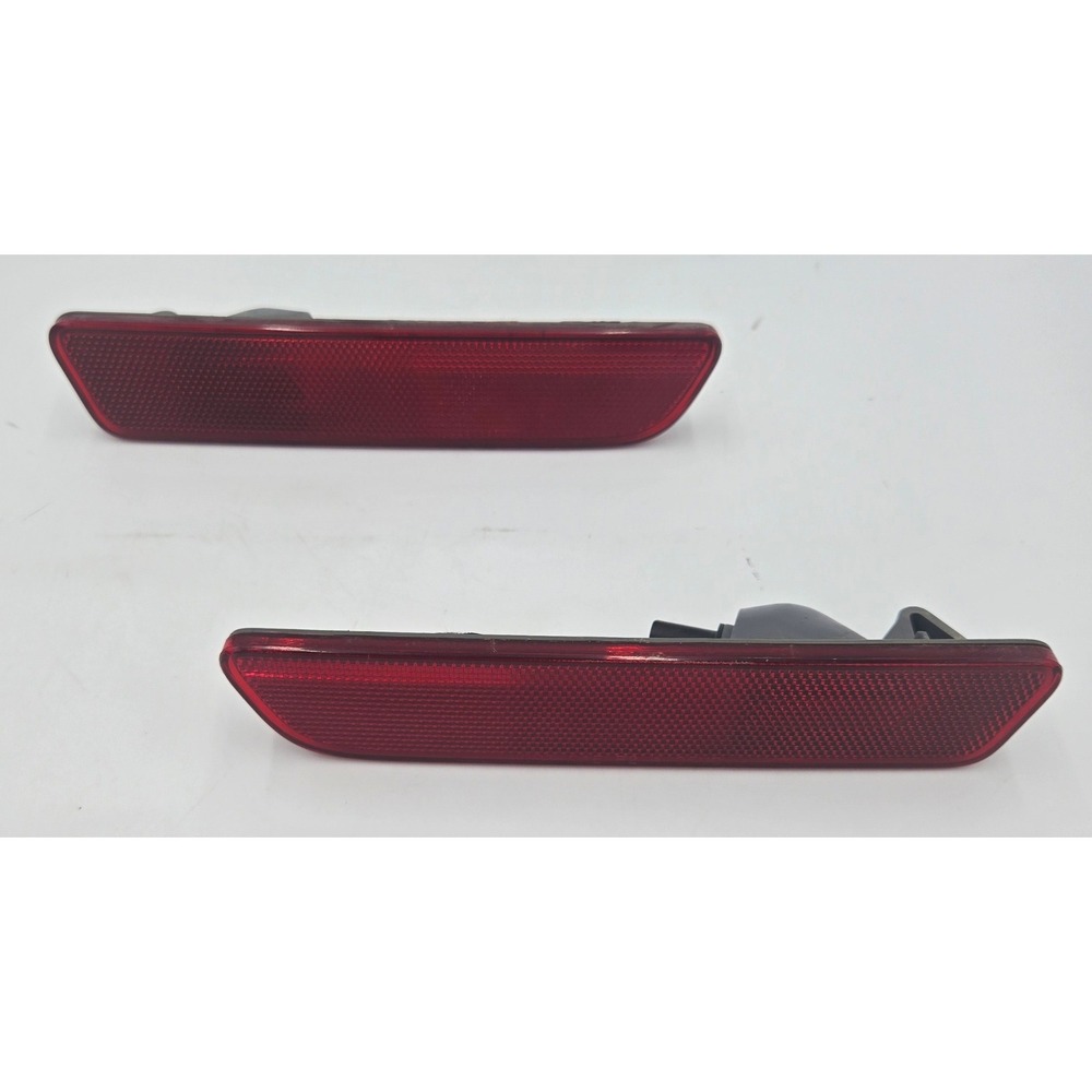 2005-2009 Ford Mustang Rear Bumper Reflector Light Set LH RH OEM
